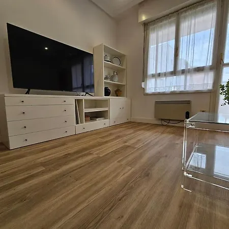 Apartamento 25a05 Apto Moderno Y Centrico Luanco